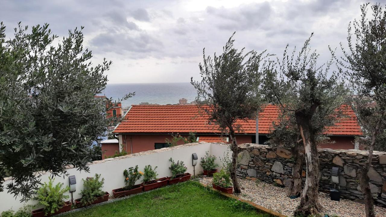 Ferienwohnung Poggio Degli Ulivi Genua Exterior foto